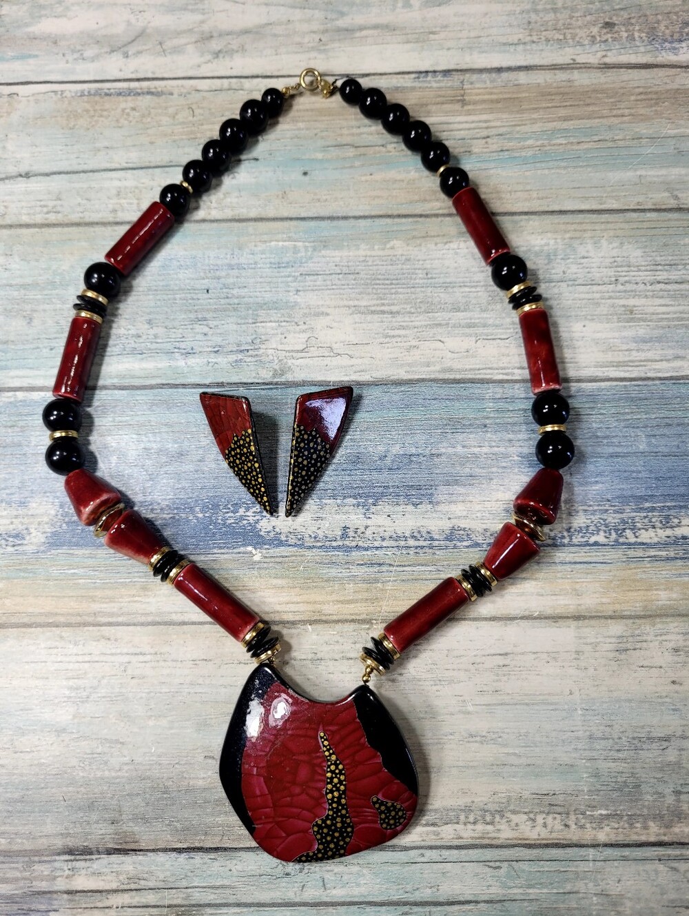 JAPAN Chunky Necklace & Earrings set.
